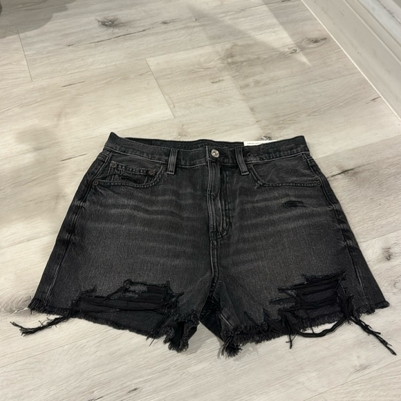 American Eagle NWT Highest Rise 90’s Boyfriend Shorts.Comfort Stretch Waistband - Picture 4 of 12